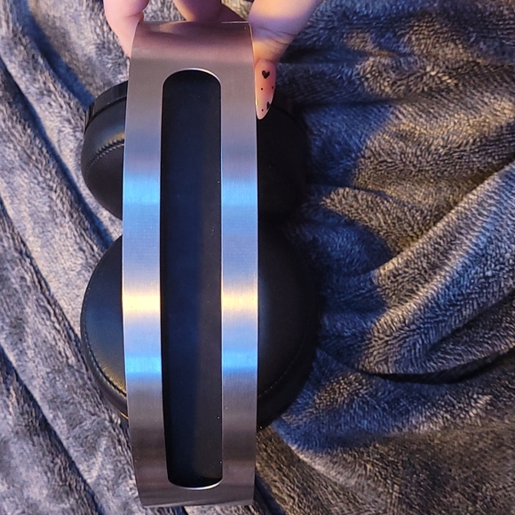 Gently used PSN platinum head set - Picture 2 of 6